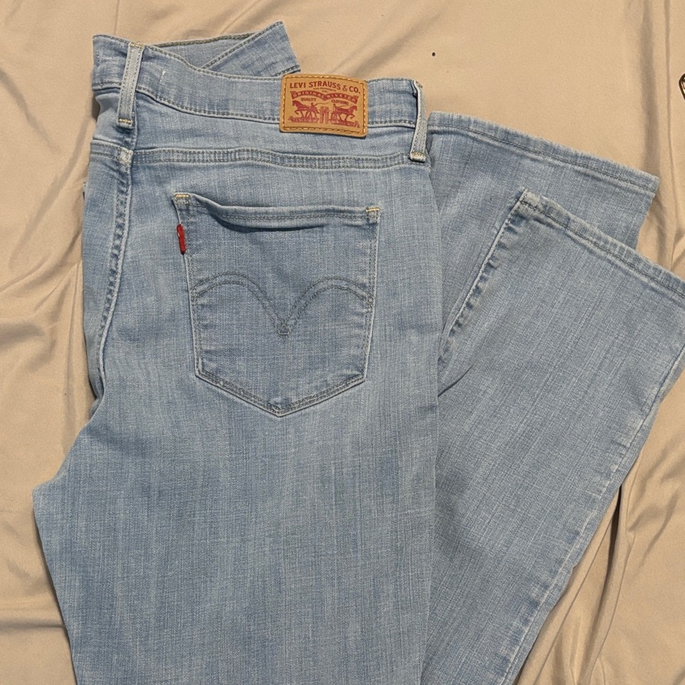 Levi's Women's Denim Straight Leg Jeans